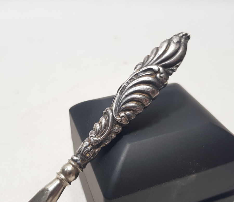 GÜMÜŞ SAPLI ANTİKA AYAKKABI ÇEKECEĞİ - KERATA