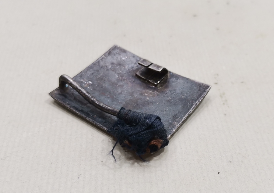 OSMANLI DÖNEMİ MİNELİ GÜMÜŞ KEMER TOKASI PARÇASI