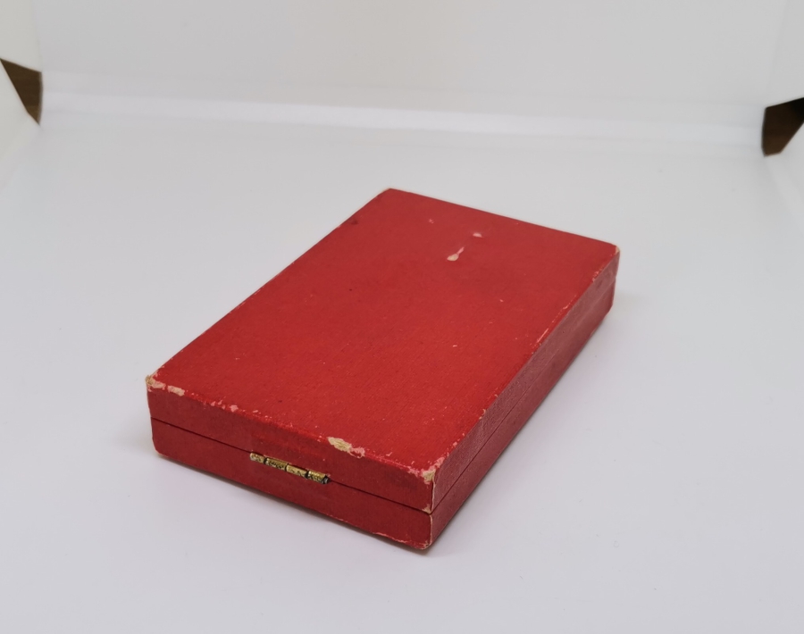 1941 YILI ORİJİNAL KUTUSUNDA KOŞUCULUK İLE İLGİLİ MADALYA