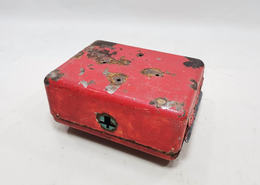 EL YAPIMI ANTİKA SEYYAR ÇELİK PARA KASASI