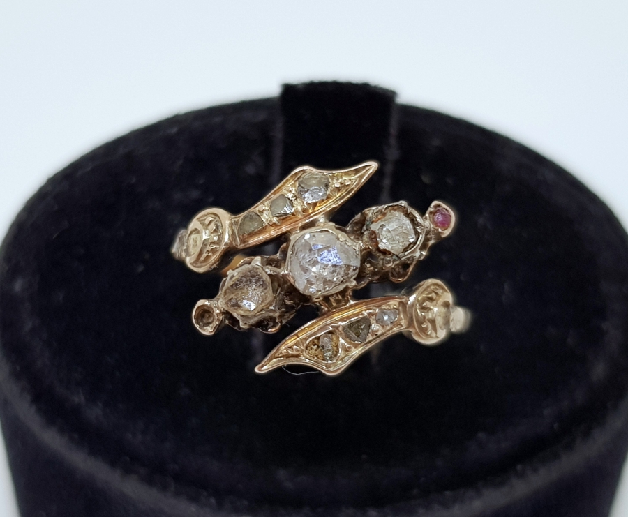 HİLALLİ GİRİT MODELİ ÇOK NADİR ELMAS TAŞLI OSMANLI ALTIN YÜZÜK