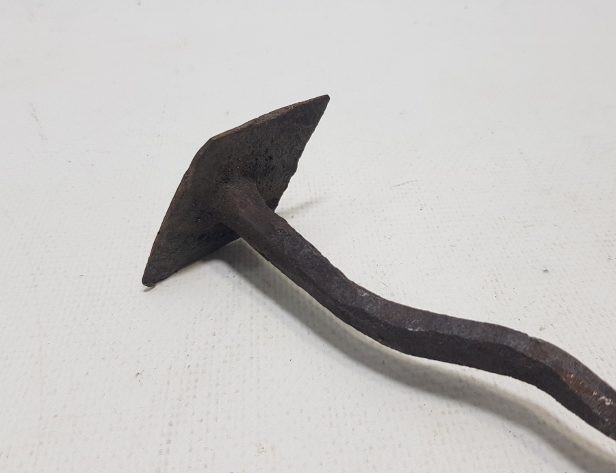 ÜZERİ TILSIMLI OSMANLI DÖNEMİ ÇOK NADİR MERTEK ÇİVİSİ