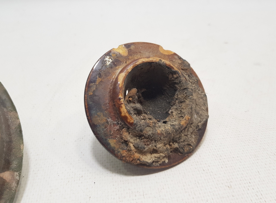 1800 BAŞLARI ÇANAKKALE YAPIMI OSMANLI DÖNEMİ İKİ ADET TOPRAK KAPAK