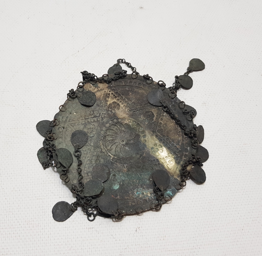 ÜZERİ KABARTMA İŞÇİLİKLİ ORİJİNAL CİNGILLARIYLA MÜHRÜ SÜLEYMANLI GELİN TEPELİĞİ