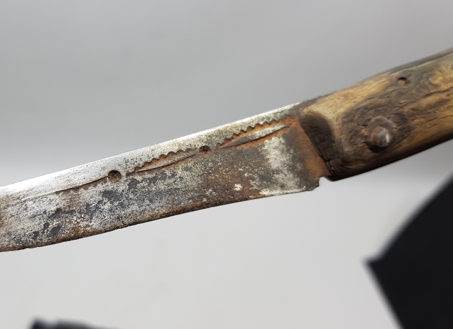 DERİ KILIFINDA BOYNUZ SAPLI EL YAPIMI BURDUR İŞİ ÇAKI