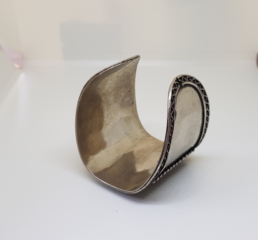 TÜRKMEN İŞİ GÜMÜŞ KAPLAMA BÜYÜK BOY ANTİKA BİLEZİK