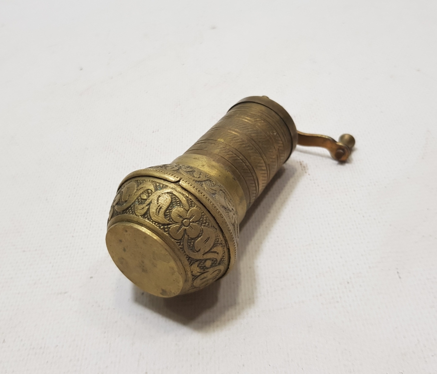 SÜLEYMANİYE İŞİ ANTİKA BAHARAT DEĞİRMENİ