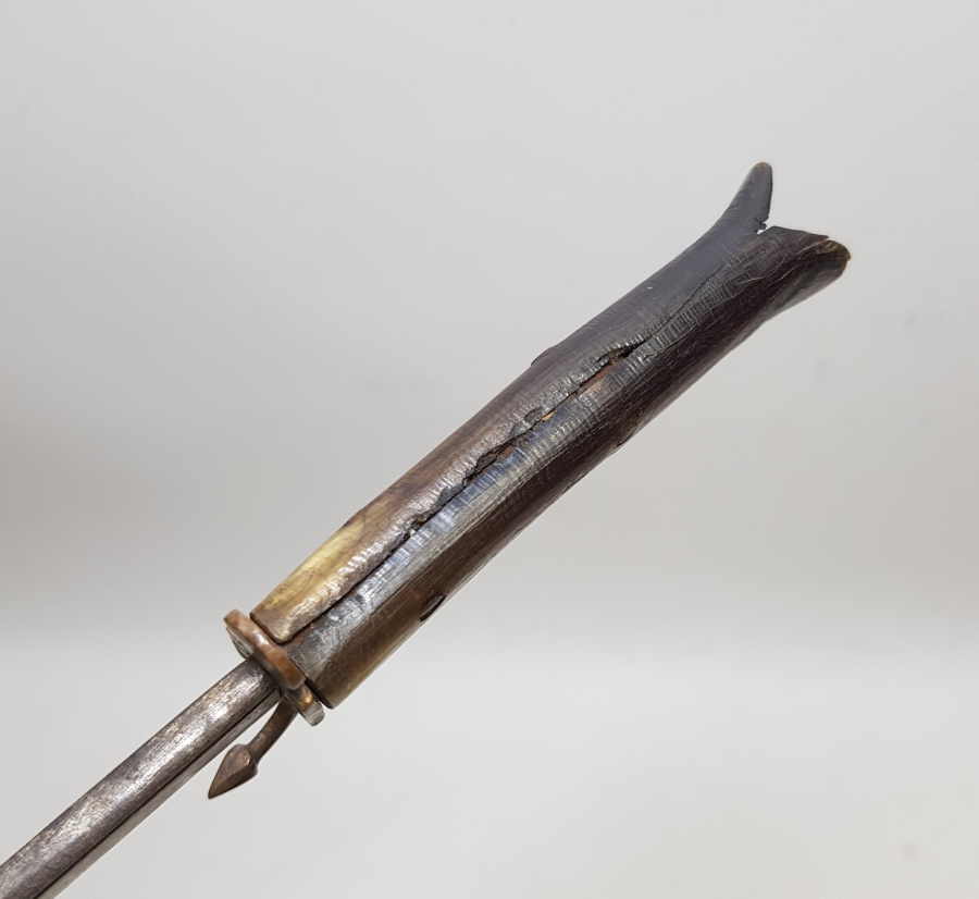 ÜZERİNDE ANADOLU ASLANI KARTAL VE YILAN FİGÜRLERİ BULUNAN OSMANLI DÖNEMİ BALÇAKLI BİTİRİM KAMASI - KABADAYI SALLAMASI