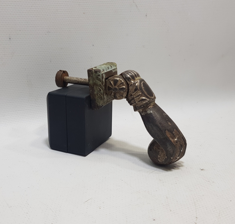 OSMANLI DÖNEMİ BÜYÜK BOY HANIMELİ KAPI TOKMAĞI