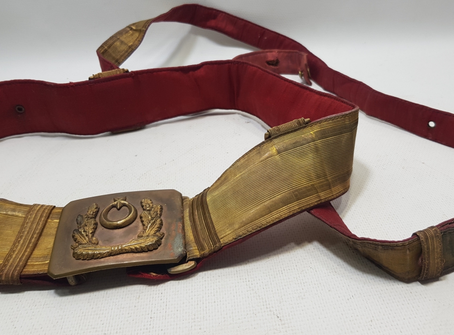 SIRMA İŞÇİLİKLİ CUMHURİYET BAŞLARI TAM TAKIM SUBAY KEMERİ