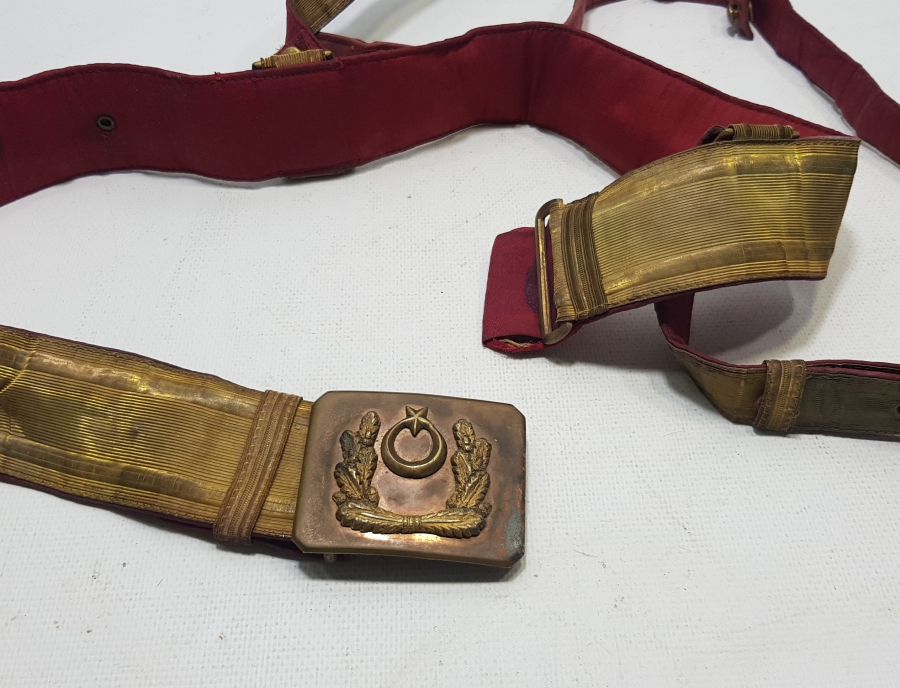 SIRMA İŞÇİLİKLİ CUMHURİYET BAŞLARI TAM TAKIM SUBAY KEMERİ