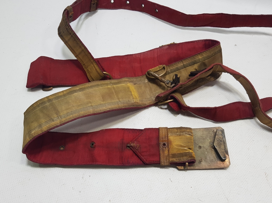 SIRMA İŞÇİLİKLİ CUMHURİYET BAŞLARI TAM TAKIM SUBAY KEMERİ