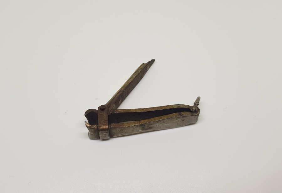 OSMANLI DÖNEMİ EL YAPIMI SEDEFLİ TIRNAK MAKASI