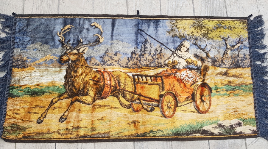 ANTİKA DUVAR HALISI