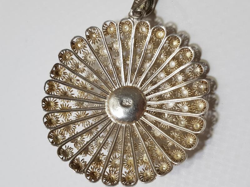 GÜHERZE İŞÇİLİKLİ GÜMÜŞ KOLYE UCU