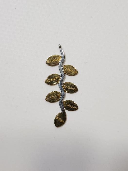 ALLAH (CC)'IN ADLARI YAZILI GÜMÜŞ KOLYE UCU