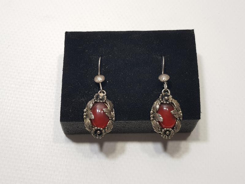 AKİK TAŞLI GÜMÜŞ KÜPE