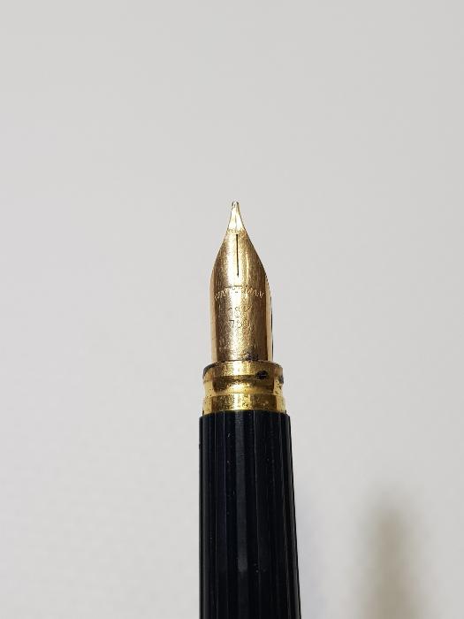 ALTIN UÇLU WATERMAN DOLMA KALEM