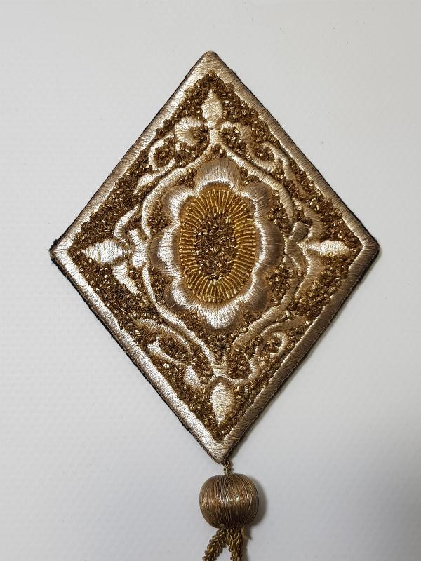 OSMANLI DÖNEMİ ALTIN VE GÜMÜŞ SIRMA İŞLEMELİ ÇOK NADİR GELİN SAÇ SÜSÜ