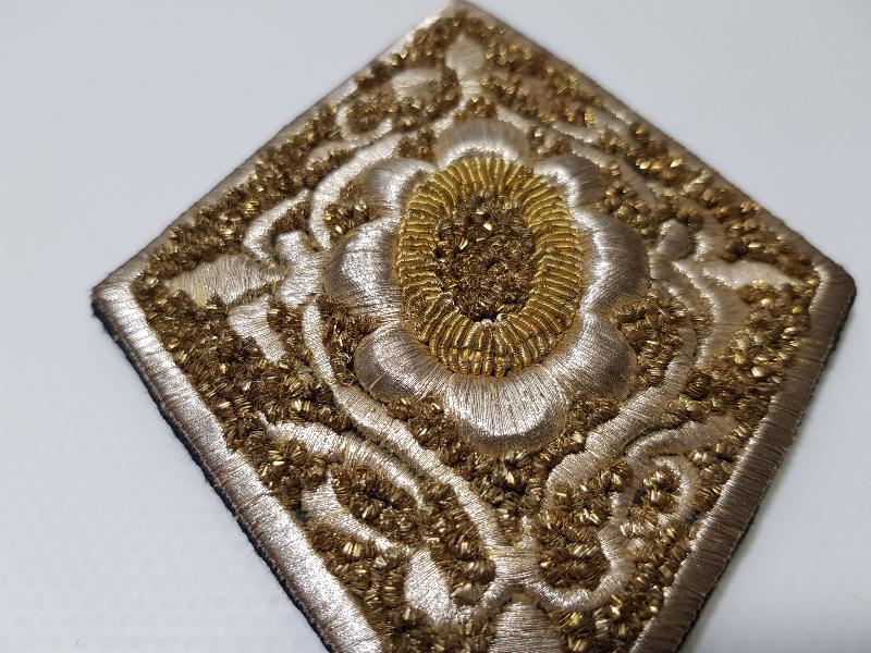 OSMANLI DÖNEMİ ALTIN VE GÜMÜŞ SIRMA İŞLEMELİ ÇOK NADİR GELİN SAÇ SÜSÜ