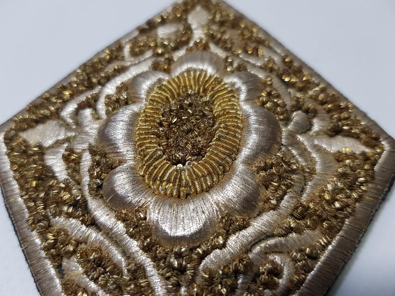 OSMANLI DÖNEMİ ALTIN VE GÜMÜŞ SIRMA İŞLEMELİ ÇOK NADİR GELİN SAÇ SÜSÜ