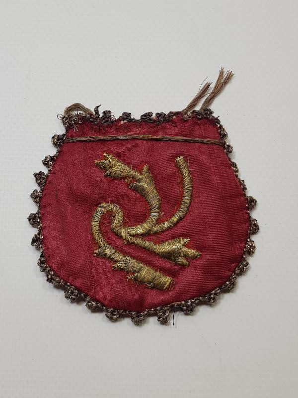 OSMANLI DÖNEMİ ALTIN SIRMA İŞLEMELİ AKÇE KESESİ