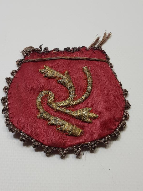 OSMANLI DÖNEMİ ALTIN SIRMA İŞLEMELİ AKÇE KESESİ