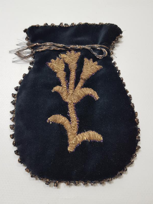 OSMANLI DÖNEMİ ALTIN SIRMA İŞÇİLİKLİ KINA KESESİ