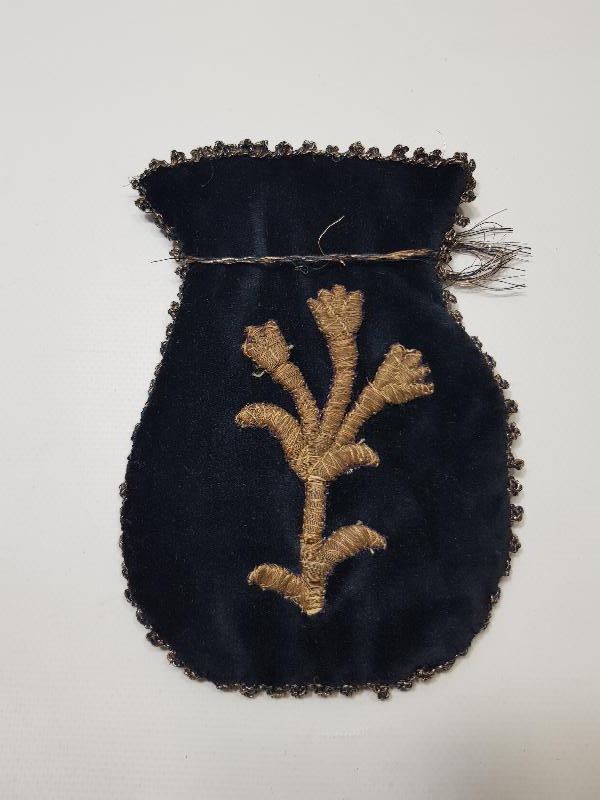 OSMANLI DÖNEMİ ALTIN SIRMA İŞÇİLİKLİ KINA KESESİ