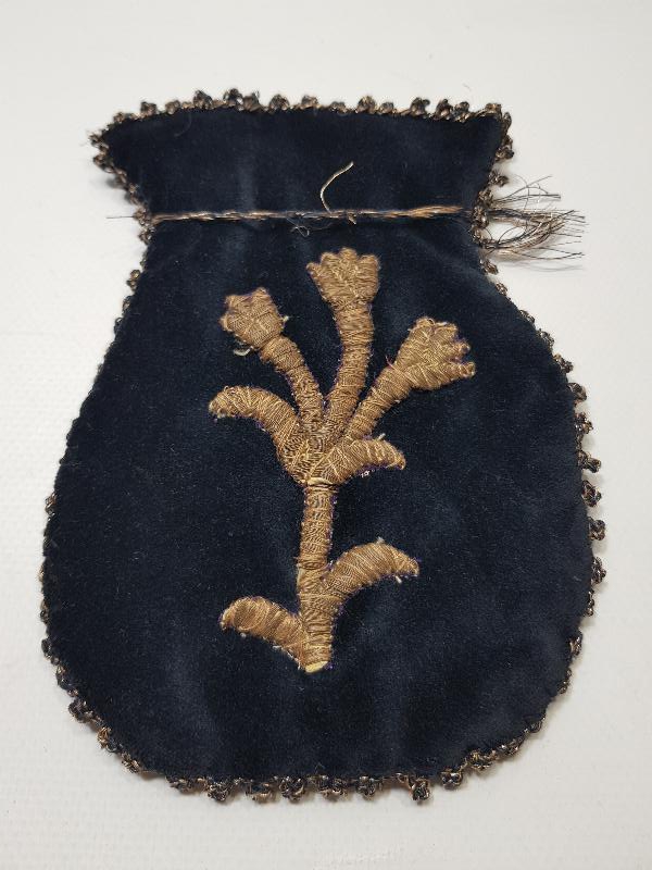 OSMANLI DÖNEMİ ALTIN SIRMA İŞÇİLİKLİ KINA KESESİ