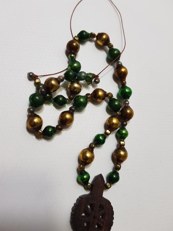 OSMANLI DÖNEMİ ALTIN YALDIZLI ÜFLEME CAM NADİR GERDANLIK