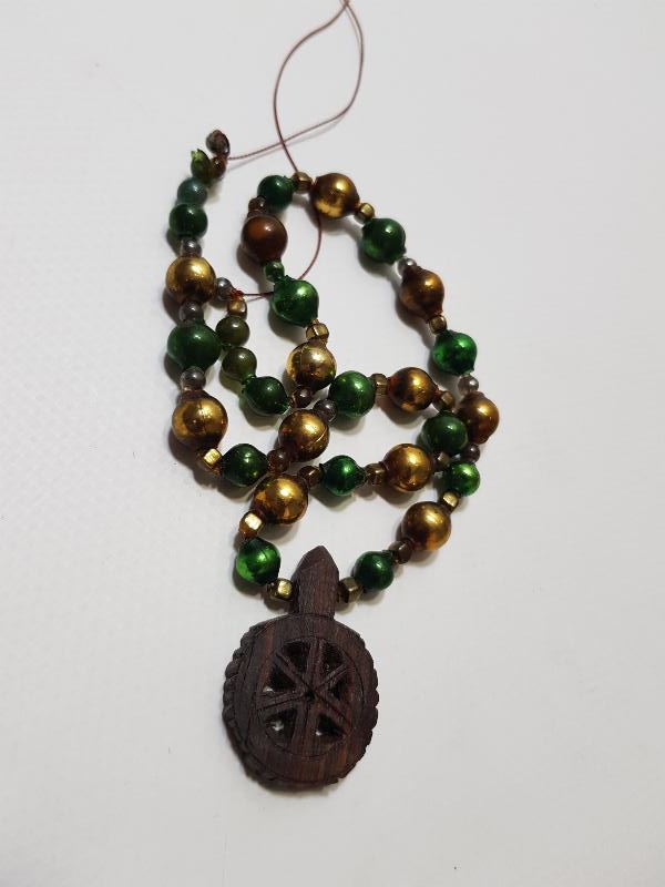 OSMANLI DÖNEMİ ALTIN YALDIZLI ÜFLEME CAM NADİR GERDANLIK