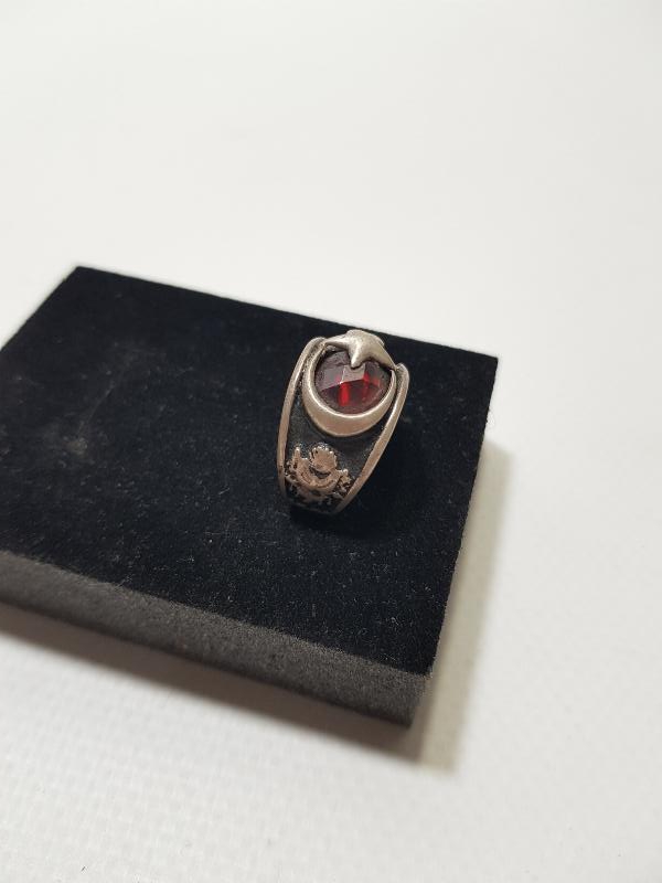 TUĞRA - OSMANLI DEVLET ARMASI VE ORTASINDA AY YILDIZ İÇİNDE AKİK TAŞ BULUNAN GÜMÜŞ YÜZÜK