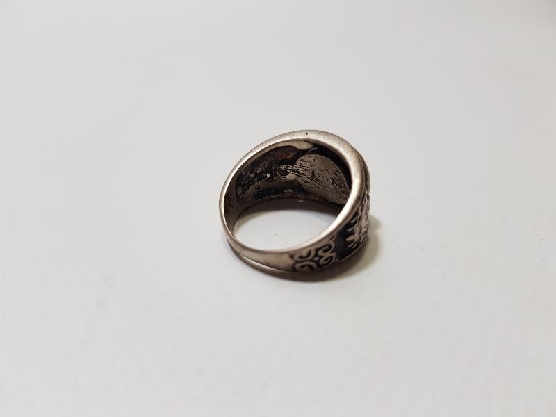 TUĞRA - OSMANLI DEVLET ARMASI VE ORTASINDA AY YILDIZ İÇİNDE AKİK TAŞ BULUNAN GÜMÜŞ YÜZÜK