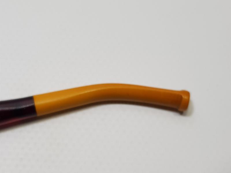 ANTİKA SIKMA KEHRİBAR VE KATALİN PİPO FORMLU AĞIZLIK