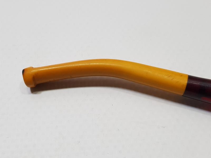 ANTİKA SIKMA KEHRİBAR VE KATALİN PİPO FORMLU AĞIZLIK