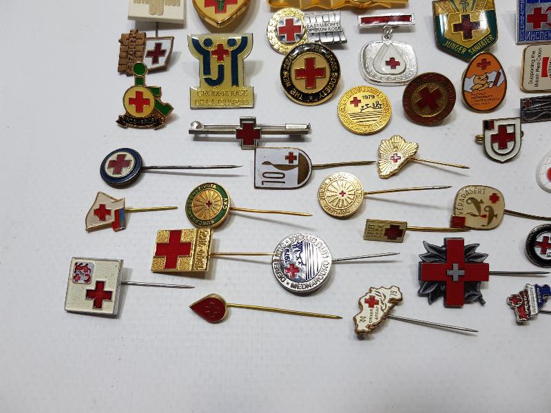 HAZIR KOLEKSİYON - KIZILHAÇ VE KIZILAY ROZET LOTU