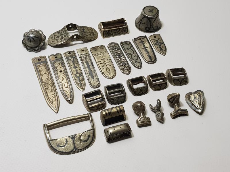 OSMANLI DÖNEMİ SAVATLI  GÜMÜŞ ÇERKES KEMERİ PARÇALARI
