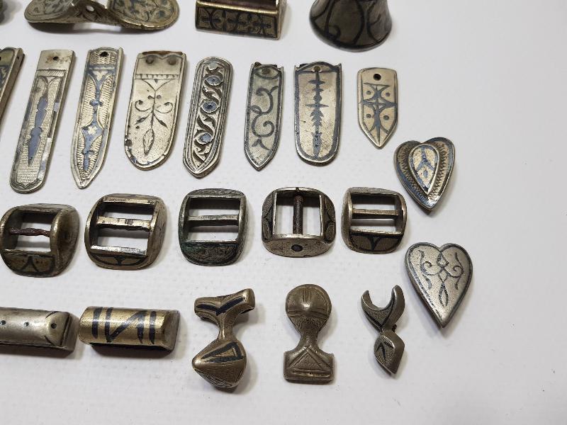 OSMANLI DÖNEMİ SAVATLI  GÜMÜŞ ÇERKES KEMERİ PARÇALARI