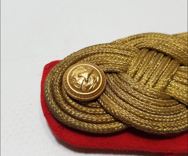 BİR ÇİFT ANTİKA ASKERİ APOLET