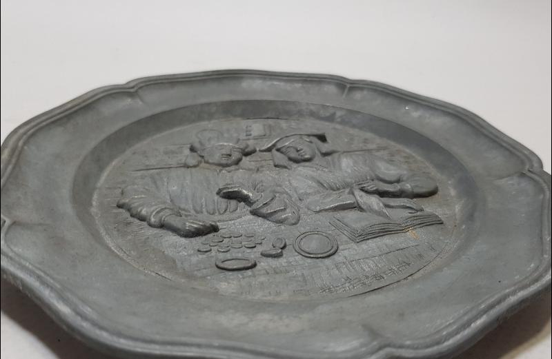 ANTİKA ZINN DUVAR TABAĞI