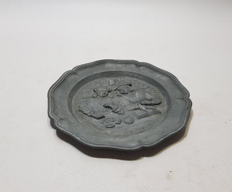 ANTİKA ZINN DUVAR TABAĞI