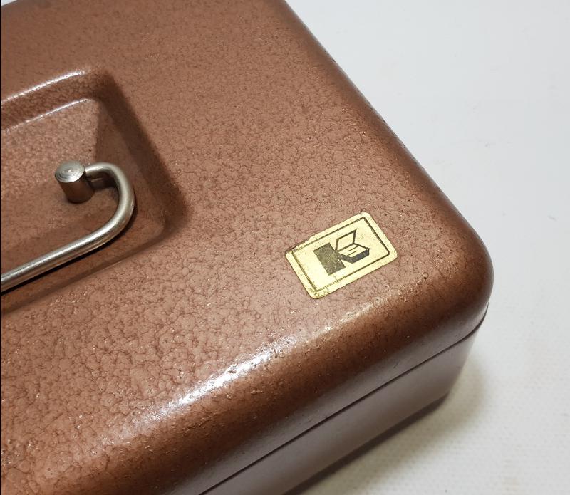 ANTİKA VEZNEDAR PARA KASASI