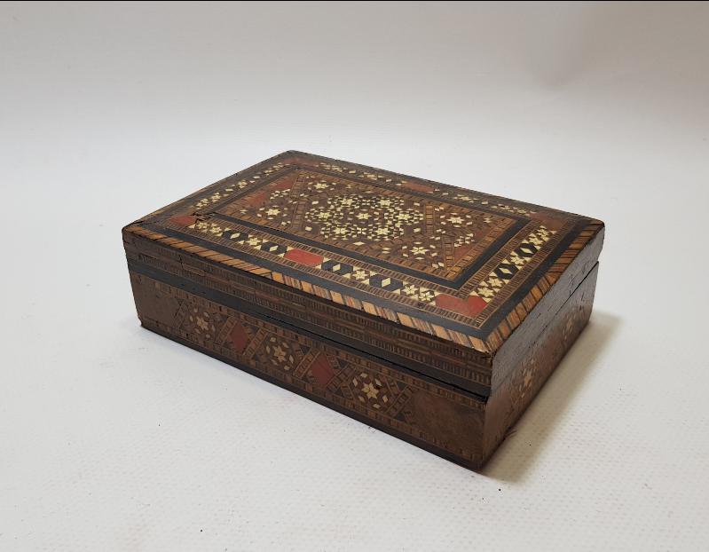 OSMANLI DÖNEMİ MARKUTERİ KUTU