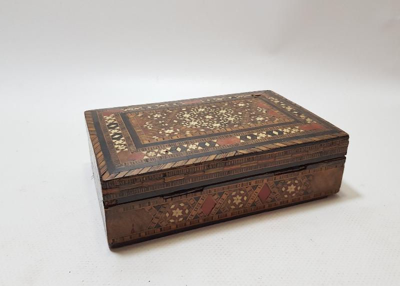 OSMANLI DÖNEMİ MARKUTERİ KUTU