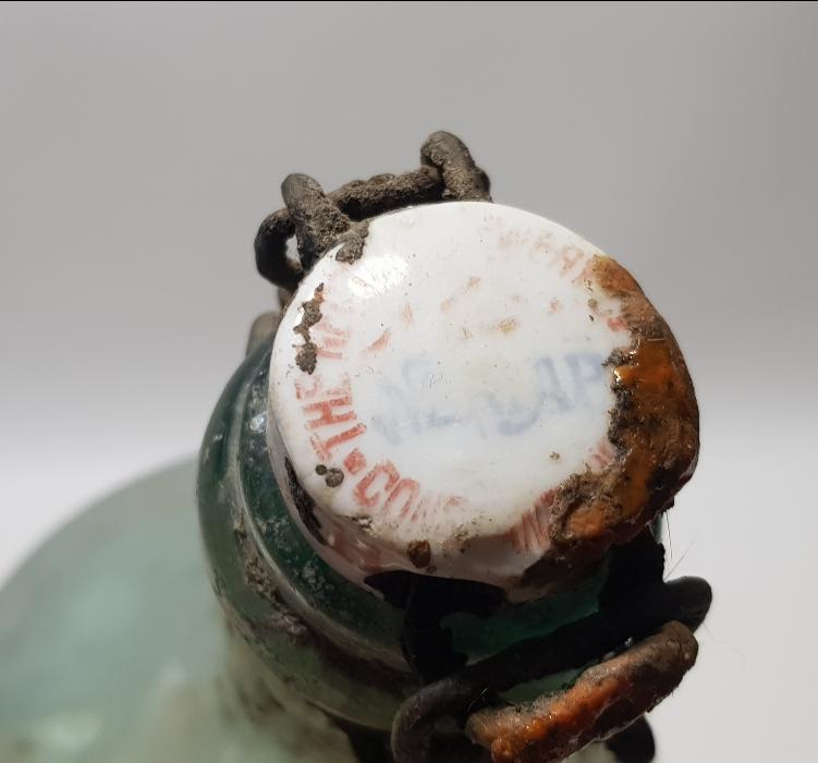 OSMANLI DÖNEMİ NEKTAR BİRASI KAPAKLI ŞİŞE