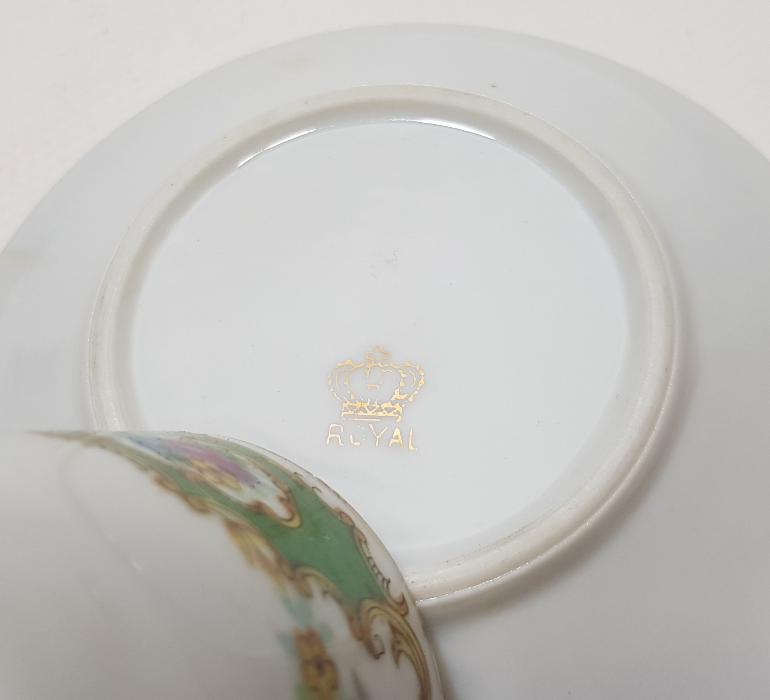 ROYAL PORSELEN KAHVE FİNCANI