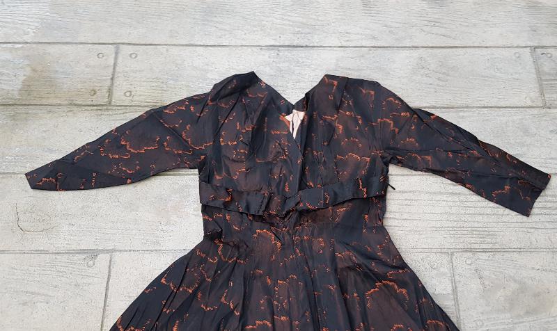 ANTİKA KADIN ELBİSESİ