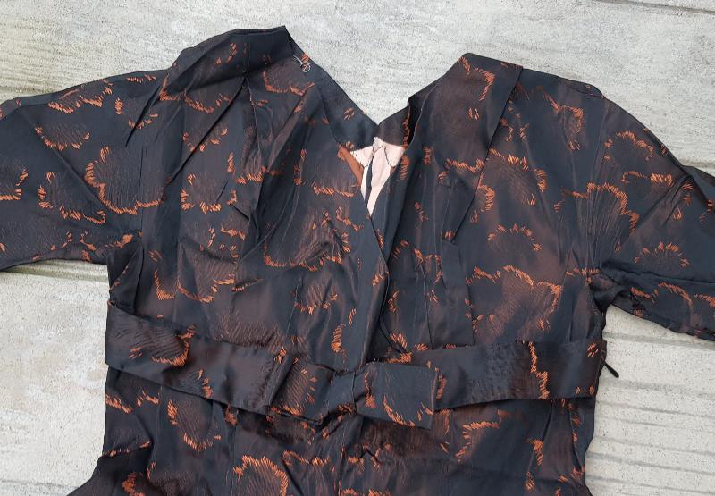 ANTİKA KADIN ELBİSESİ