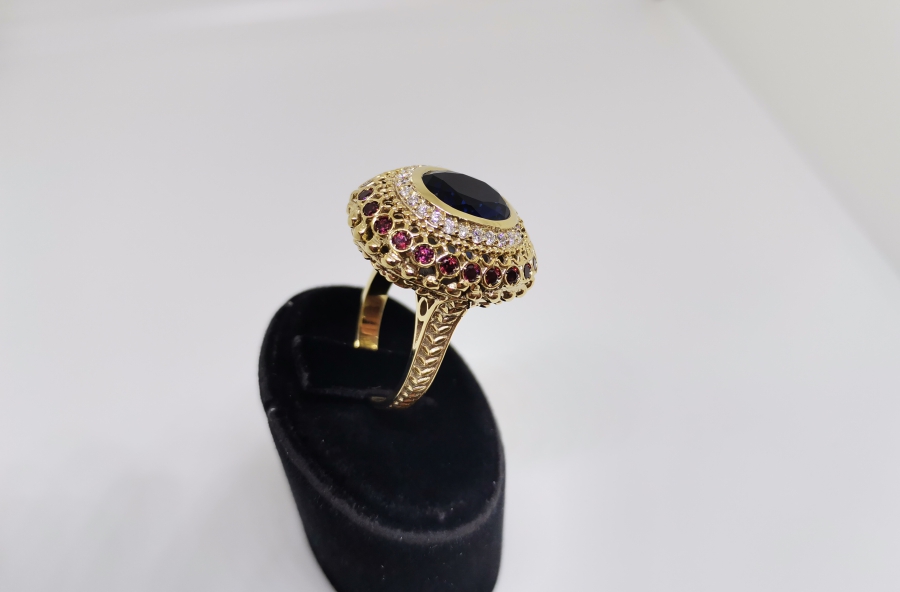 GARNET, SAFİR VE PIRLANTA TAŞLI BÜYÜK BOY YÜZÜ